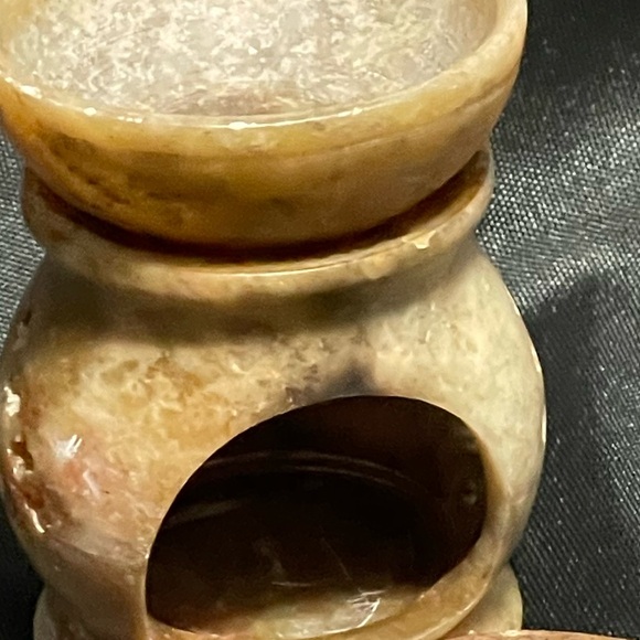 Vintage Natural Soapstone Oil Diffuser - Picture 4 of 13